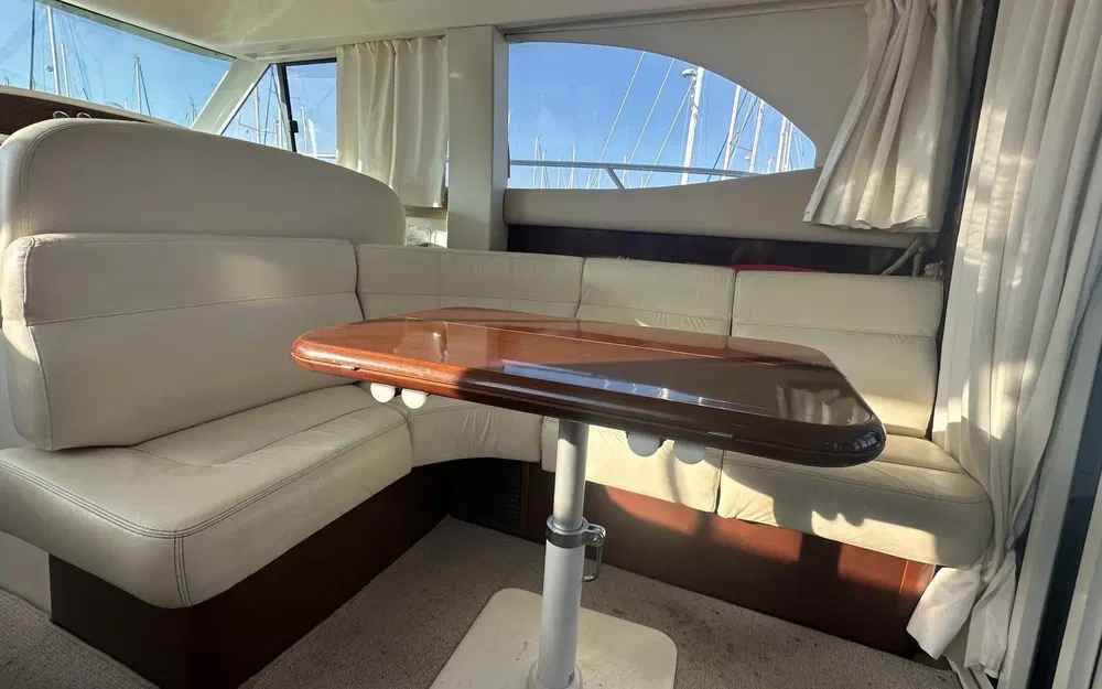 slider 8 Jeanneau Prestige 36
