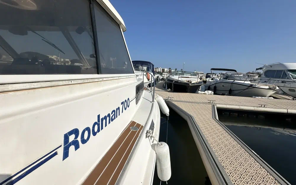 slider 16 Rodman 700