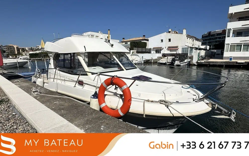 slider 0 Jeanneau Merry Fisher 8