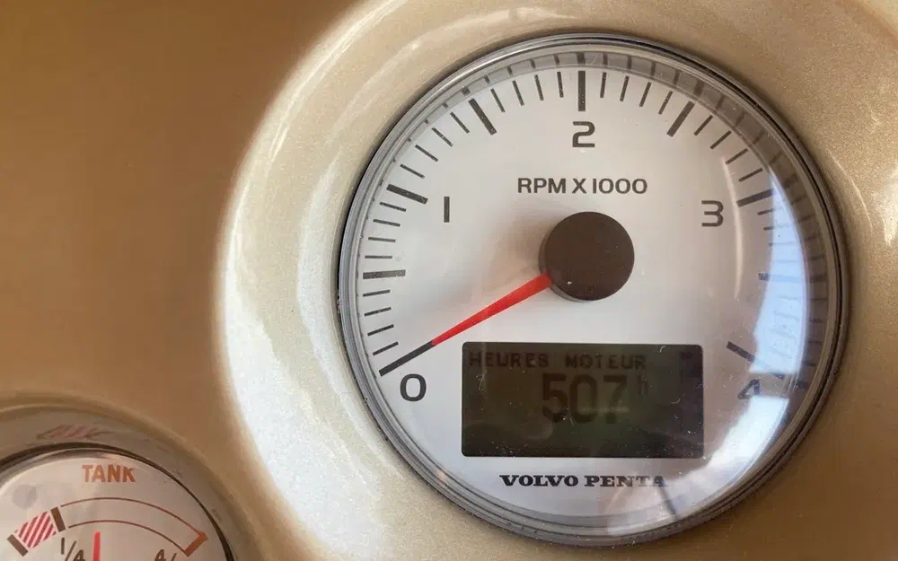 slider 23 Sessa Marine C42 Hard-Top