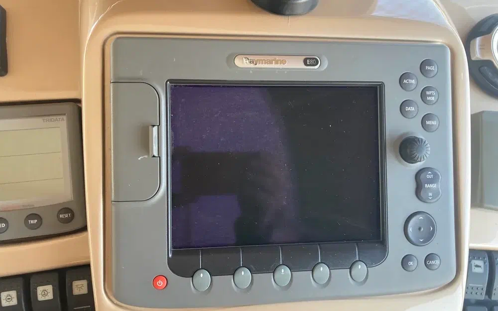 slider 7 Sessa Marine C42