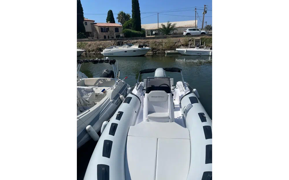 slider 2 Ranieri Cayman 21 Sport