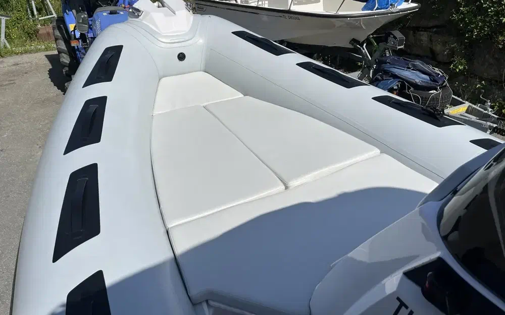 slider 5 Ranieri Cayman 21 Sport