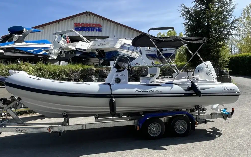 slider 8 Ranieri Cayman 21 Sport