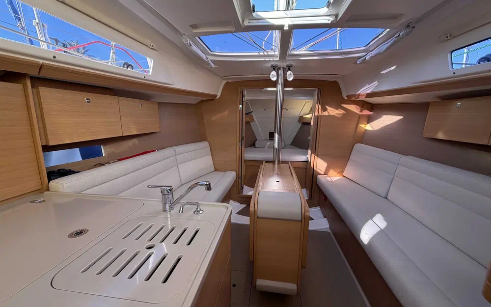 slider 13 Dufour 310 Grand Large