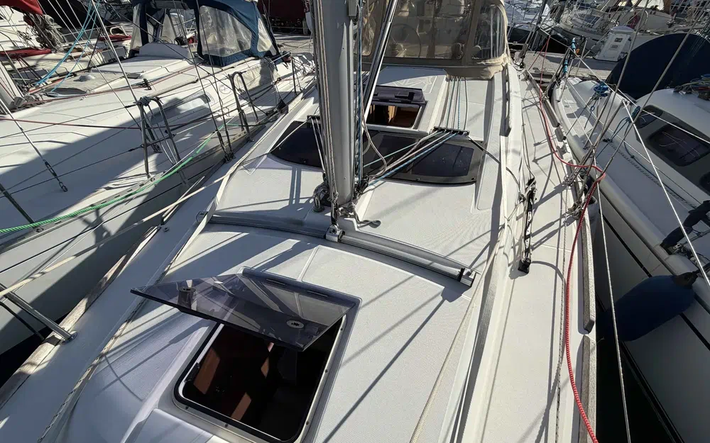 slider 4 Dufour 310 Grand Large