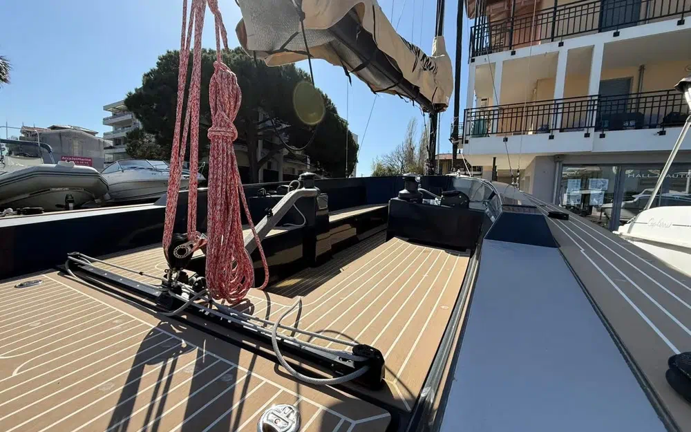 slider 12 Tofinou 7.9