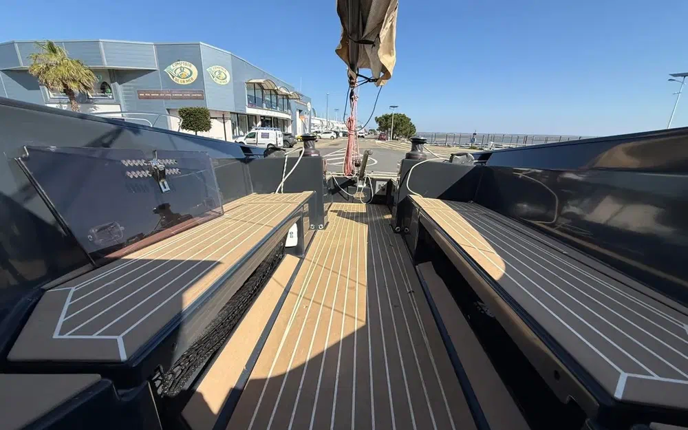 slider 11 Tofinou 7.9