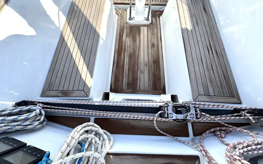 slider 12 Grand Soleil 42