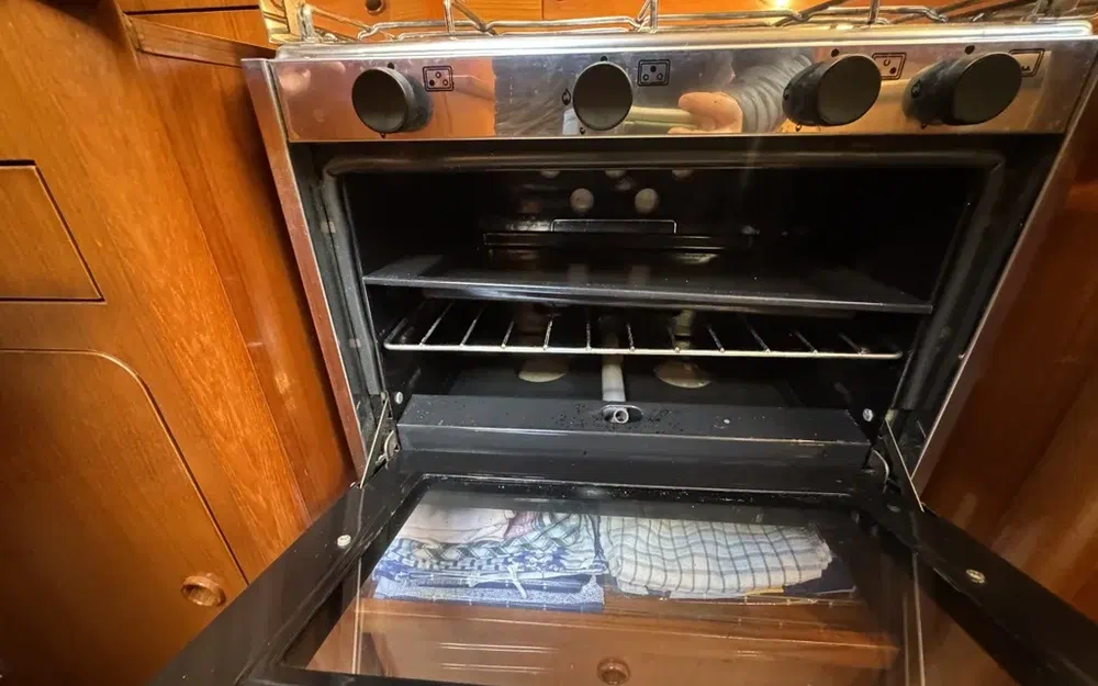 slider 18 Grand Soleil 42