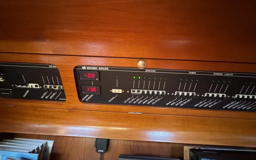 slider 21 Grand Soleil 42