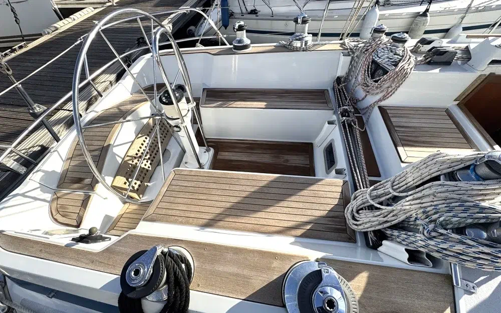 slider 3 Grand Soleil 42