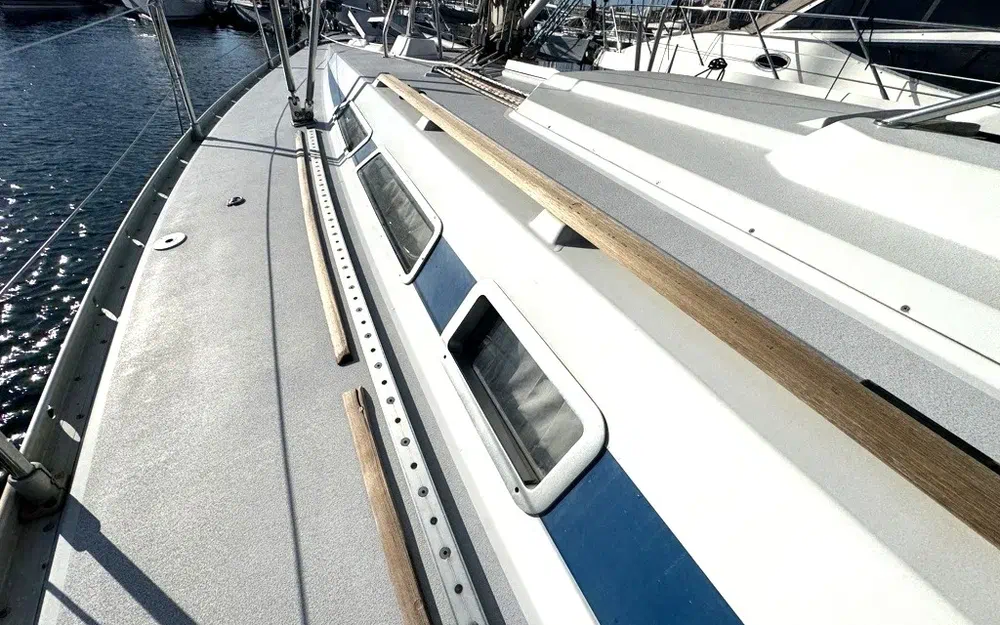 slider 5 Grand Soleil 42