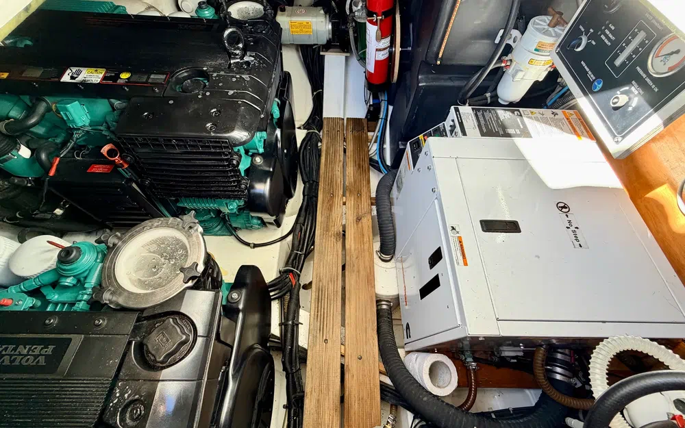 slider 36 Beneteau Monte Carlo 37 HT