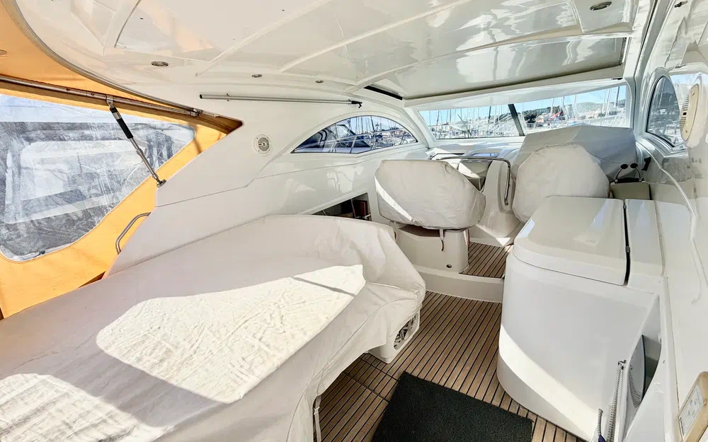 slider 13 Beneteau Monte Carlo 37 HT