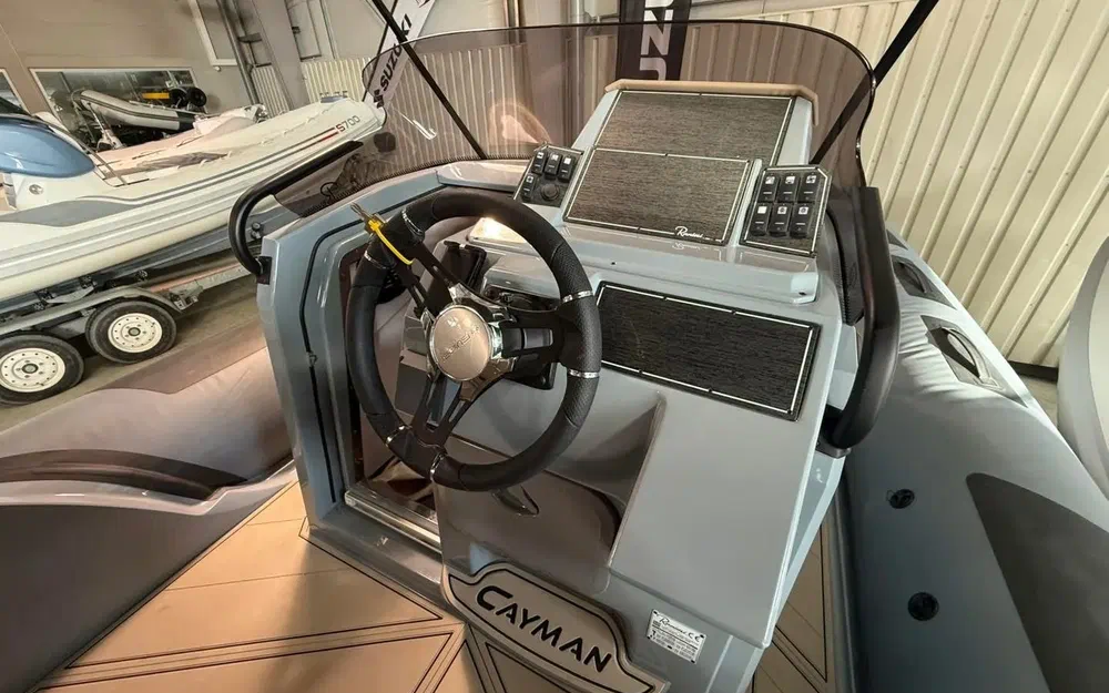 slider 21 Ranieri Cayman 27 Sport Touring Trofeo