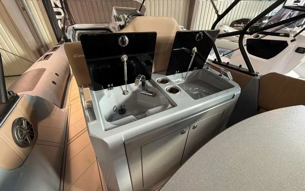 slider 2 Ranieri Cayman 27 Sport Touring Trofeo