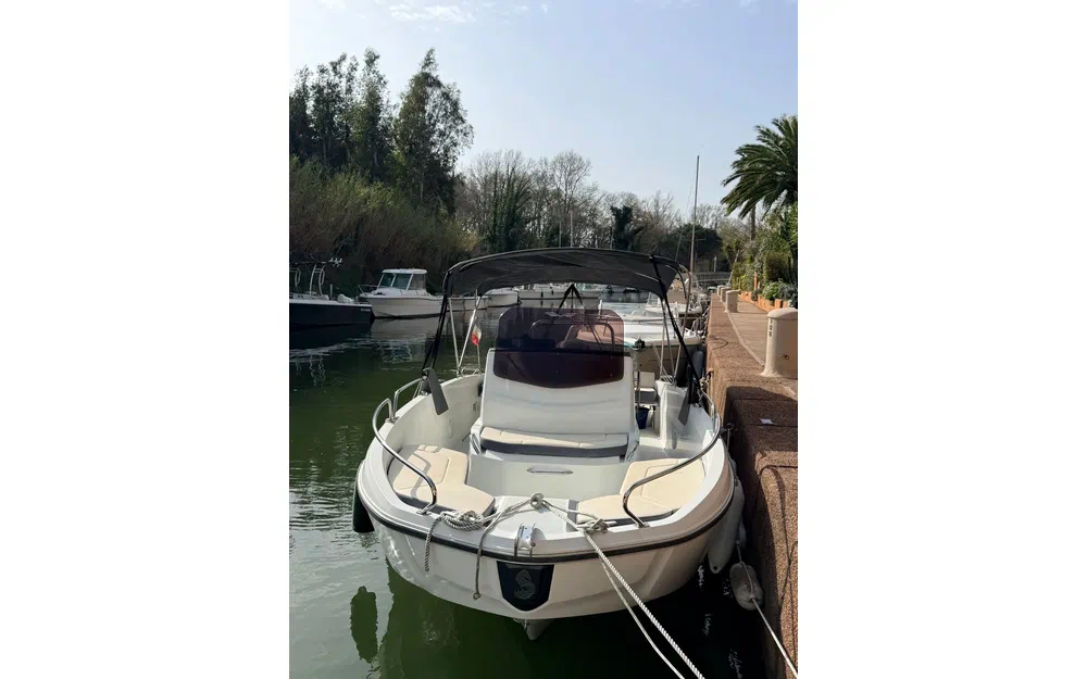 slider 1 Beneteau Flyer 6.6 SPACEdeck