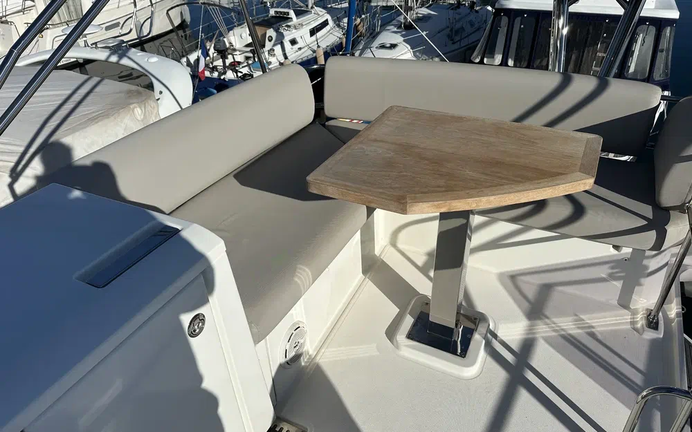 slider 12 Prestige Yachts 420 Fly