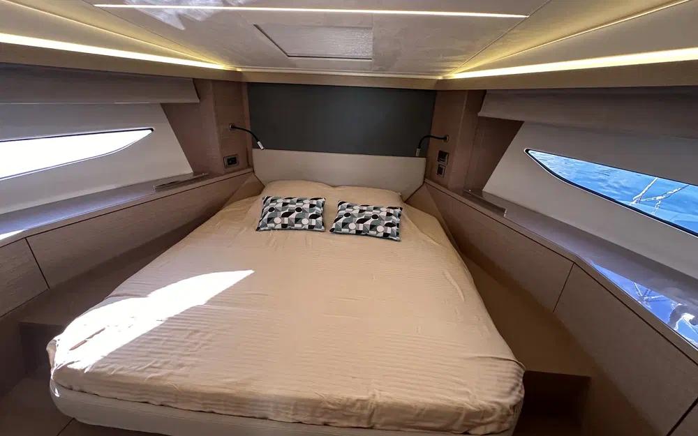 slider 26 Prestige Yachts 420 Fly