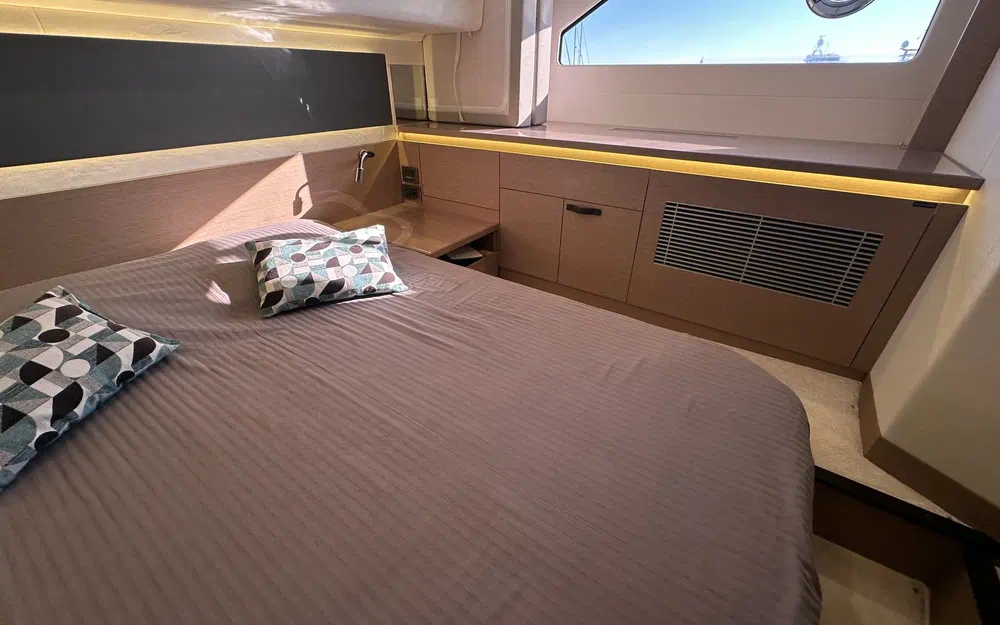 slider 29 Prestige Yachts 420 Fly