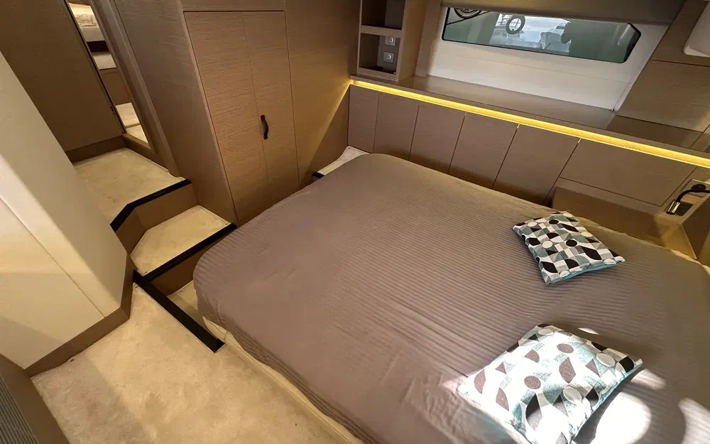 slider 30 Prestige Yachts 420 Fly