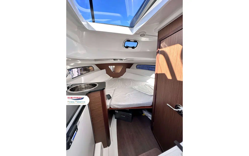 slider 9 Jeanneau CAP CAMARAT 7.5 WA SERIE 3