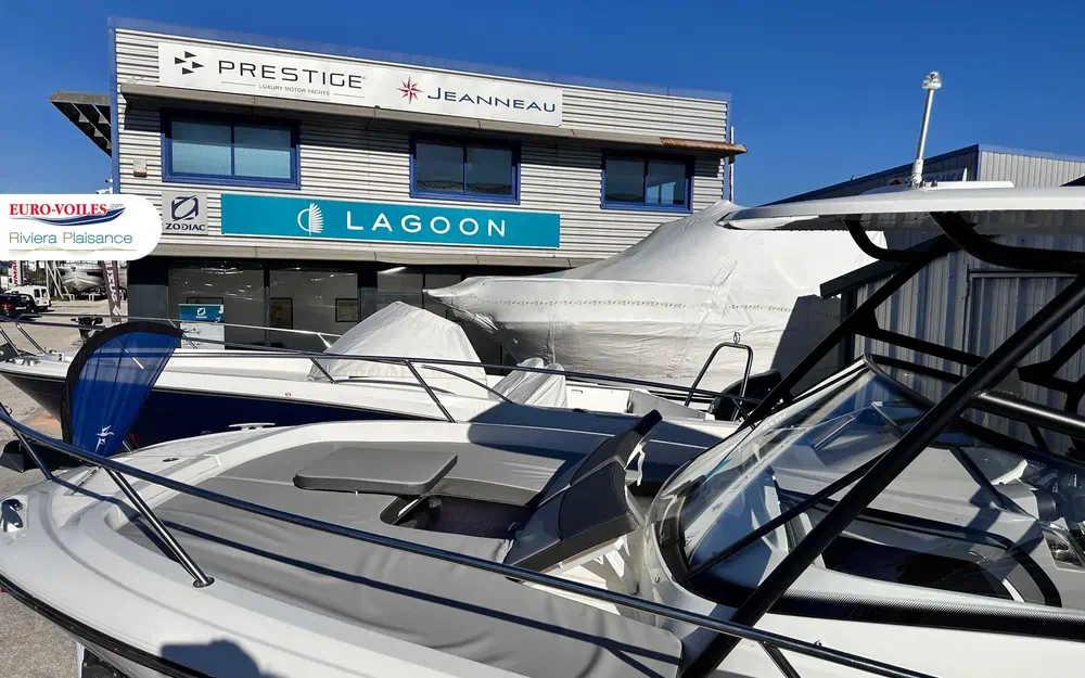 slider 17 Jeanneau CAP CAMARAT 7.5 WA SERIE 3