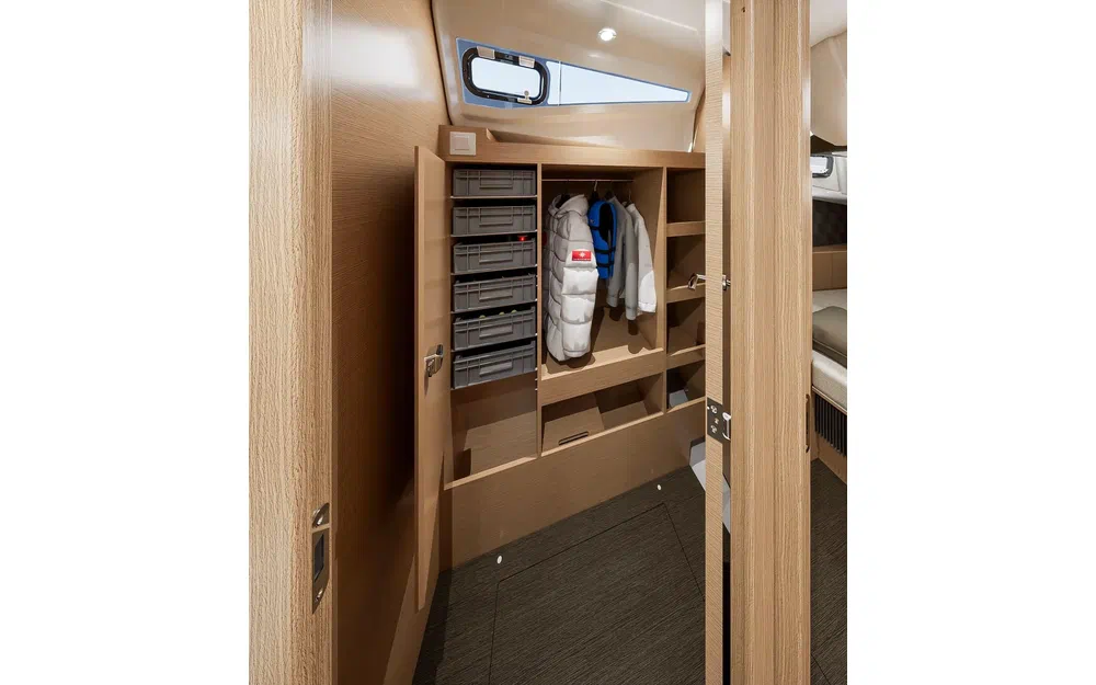 slider 9 Jeanneau Sun Odyssey 455