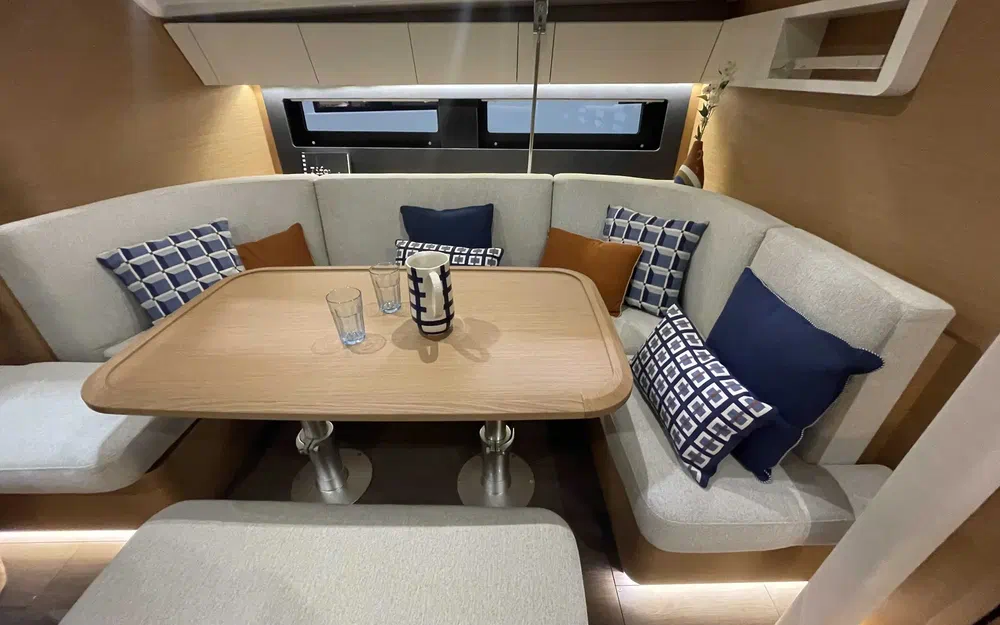 slider 13 Jeanneau Sun Odyssey 455