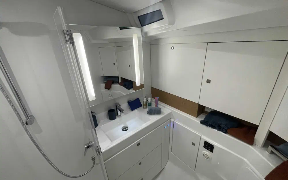 slider 17 Jeanneau Sun Odyssey 455