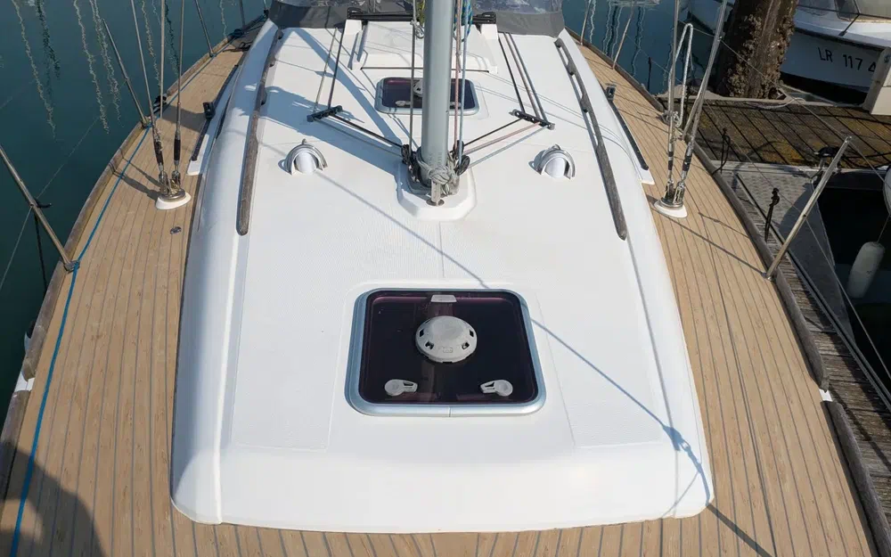 slider 1 Dufour 365 Grand Large