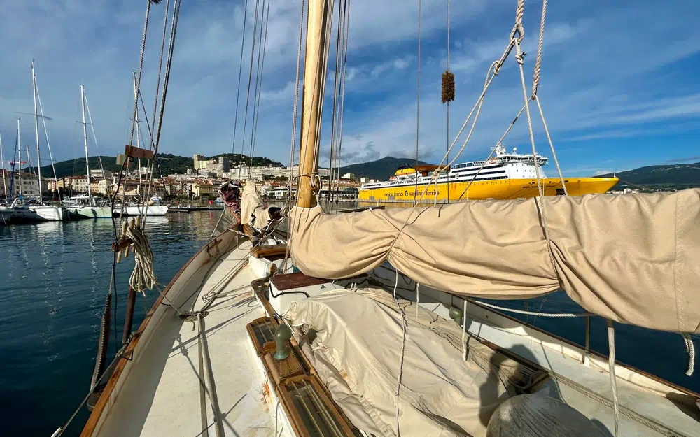 slider 16 Sciarrelli Schooner