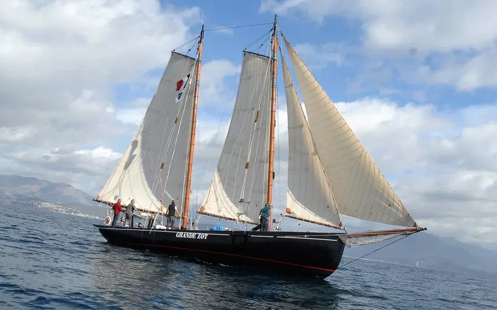 slider 24 Sciarrelli Schooner