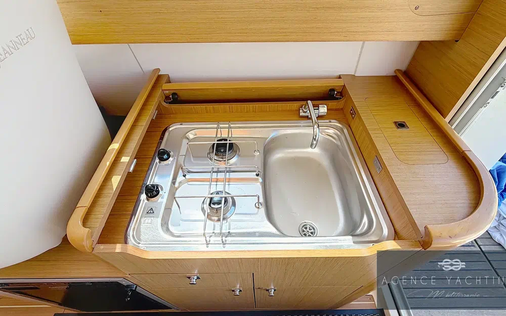 slider 14 Jeanneau Merry Fisher 8