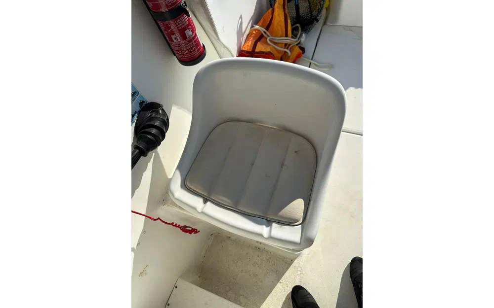 slider 4 Jeanneau Merry Fisher 580 Cabine