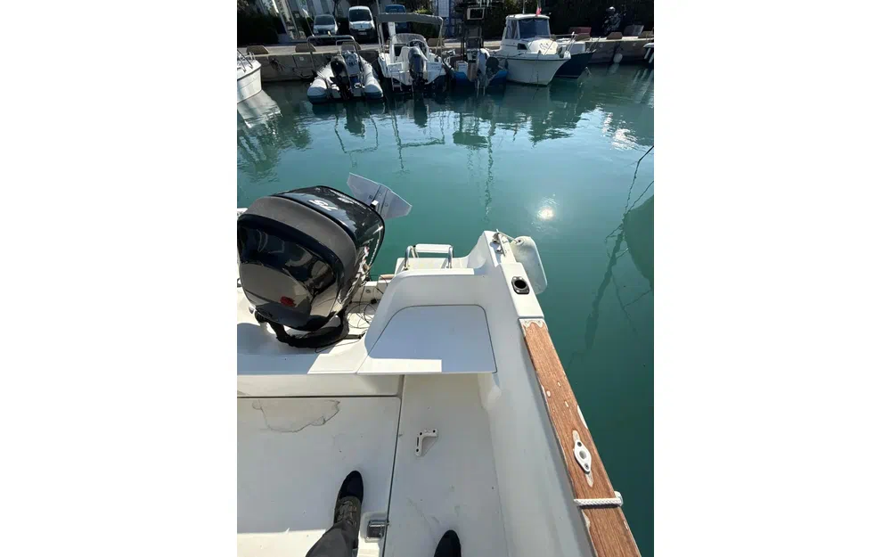 slider 5 Jeanneau Merry Fisher 580 Cabine