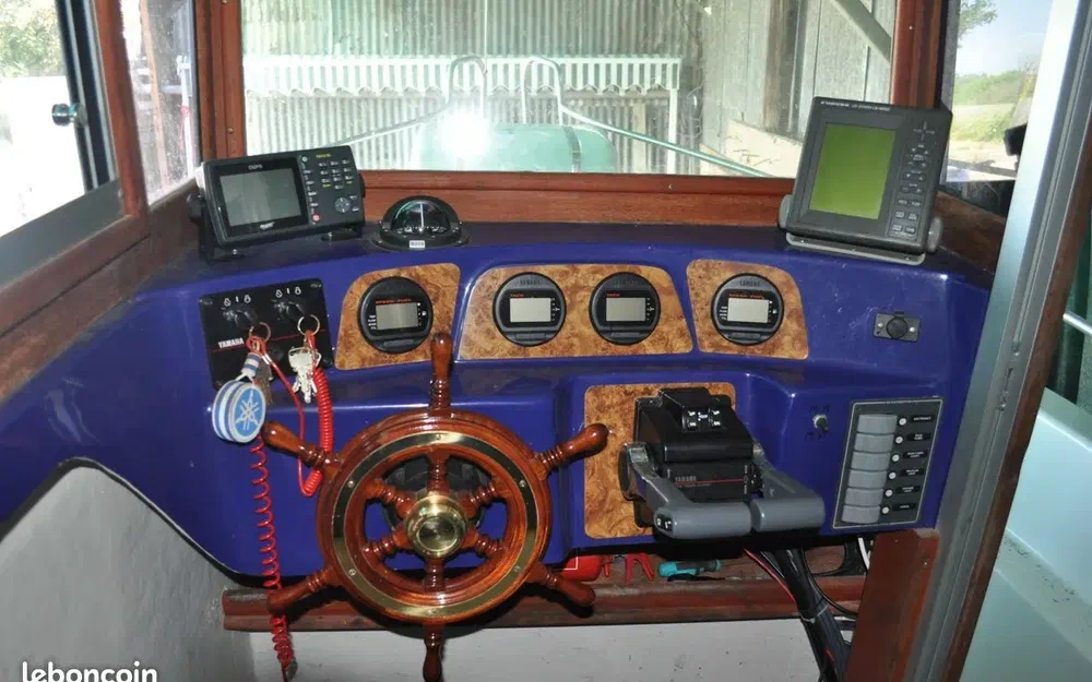 slider 4 Acroplast Belouga Gwen