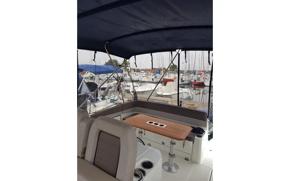 slider 6 Jeanneau Cap Camarat 10.5 WA