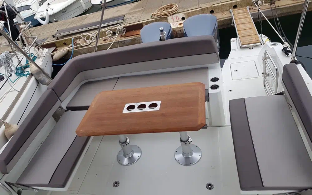 slider 7 Jeanneau Cap Camarat 10.5 WA