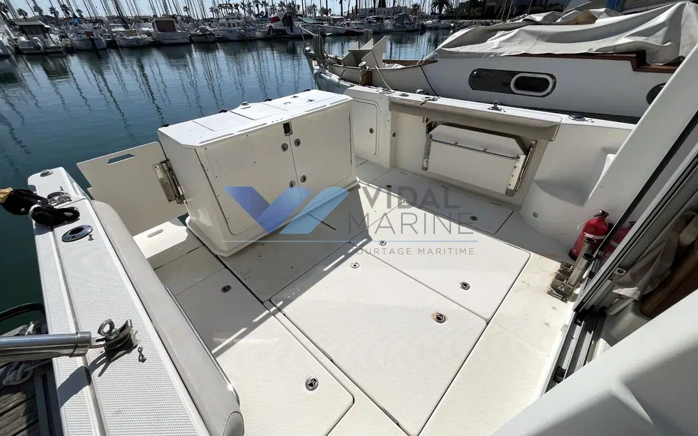 slider 12 Quicksilver 905 Pilothouse