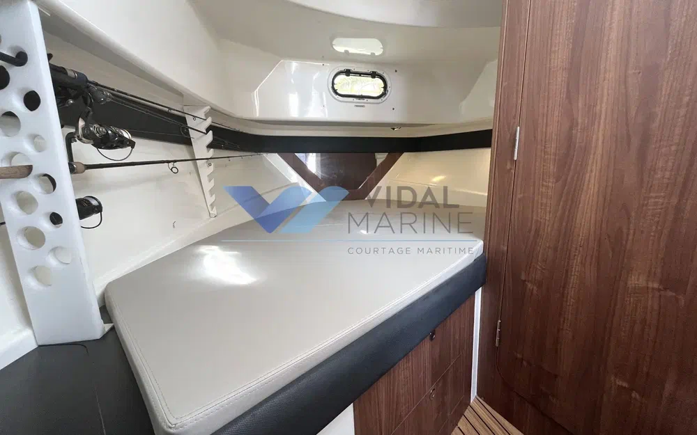 slider 3 Quicksilver 905 Pilothouse