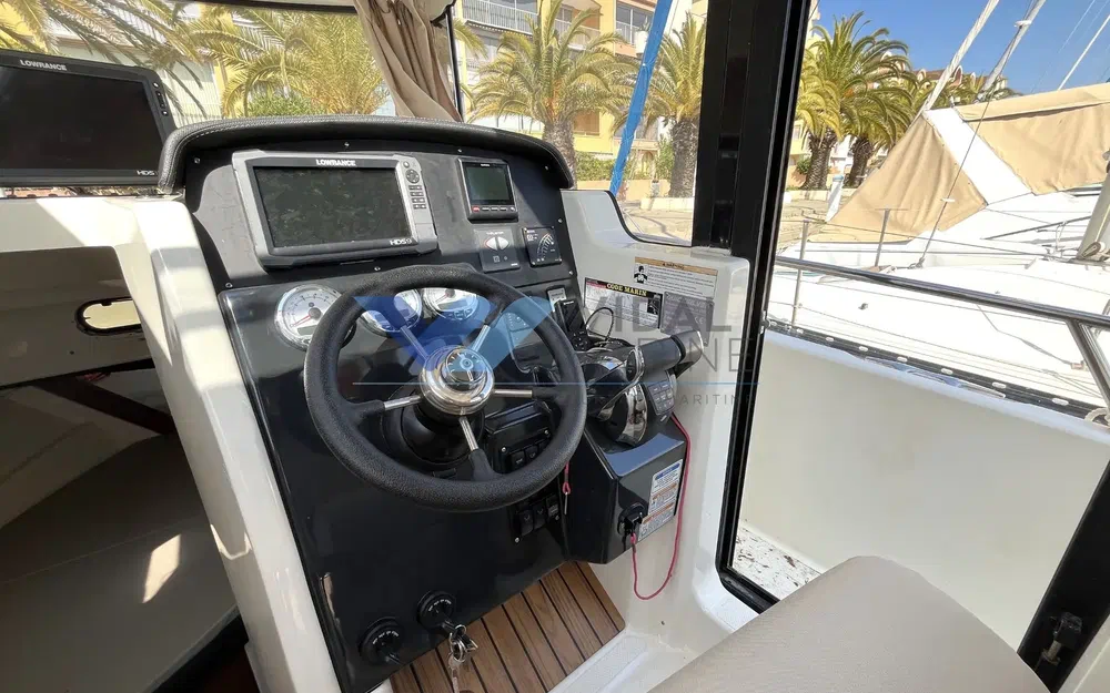 slider 8 Quicksilver 905 Pilothouse