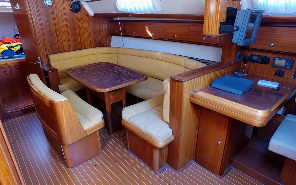 slider 11 Bavaria 38 Cruiser