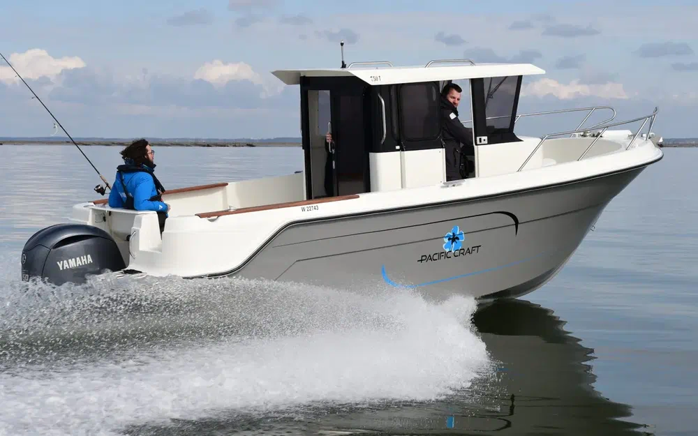 slider 1 Pacific Craft 750 TIMONIER