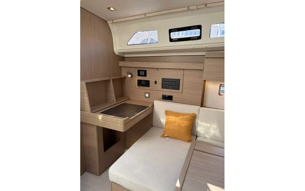 slider 13 Beneteau Oceanis 40.1