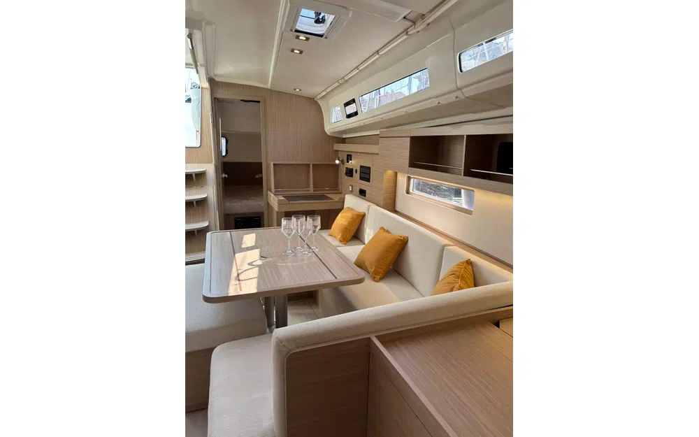 slider 6 Beneteau Oceanis 40.1