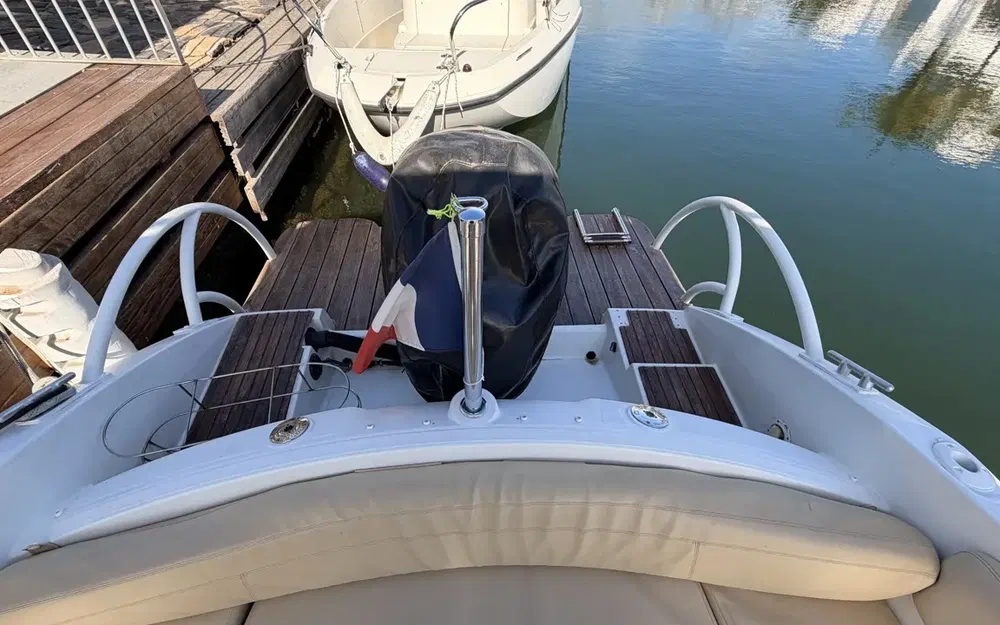 slider 10 Beneteau Flyer 750 Sun Deck