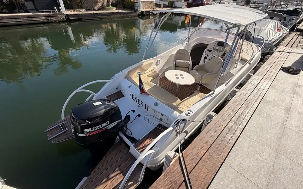 slider 3 Beneteau Flyer 750 Sun Deck
