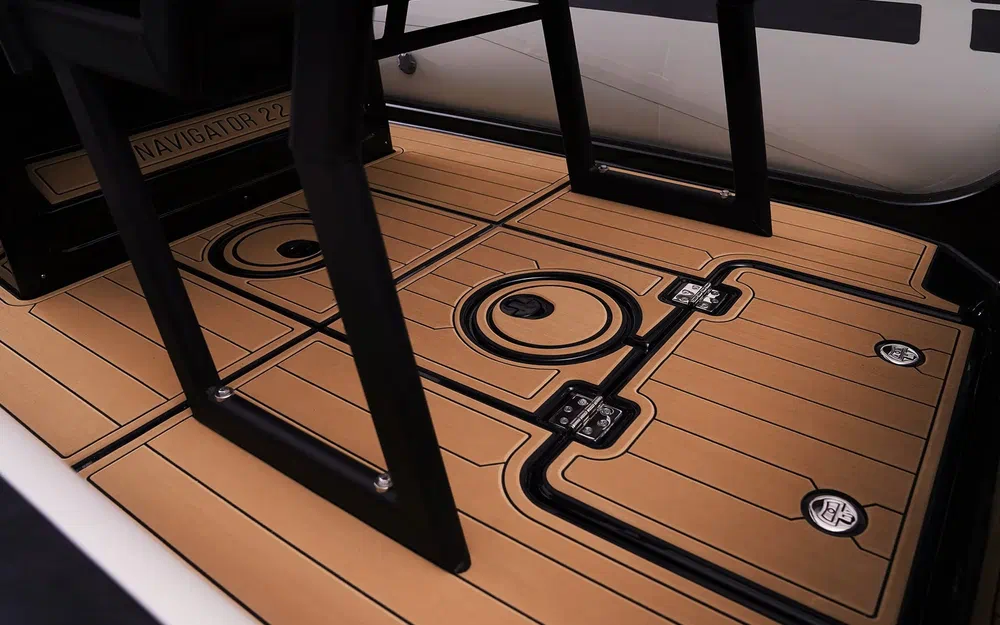 slider 9 Brig Navigator 22